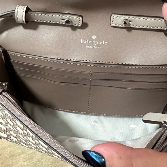 Kate Spade | Crossbody Bag - Picture 3 of 9